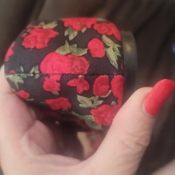 Steve Madden luxe black red roses Floral satin Ballet Flats 9 - Picture 4 of 6